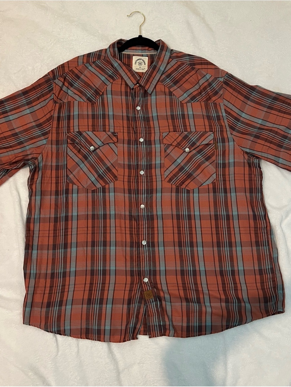Casual Dubinik Plaid Short-Sleeve Button-Down Shirt in Rust and Blue